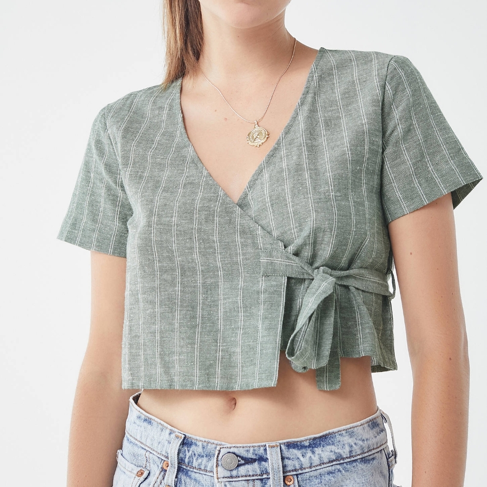 Urban Outfitters Assymetrical Cropped Wrap Top Linen Blend Size Large Grey White